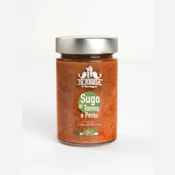 Hot Waschbär Bio-Tomatensauce, Thunfisch & Kapern.