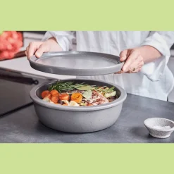 Outlet Waschbär Keltentopf mit Deckel.