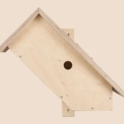 New Waschbär Nistkasten mit Solar-Kamera »Wolkenheim«.