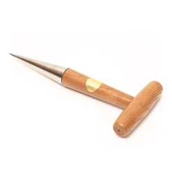 Clearance Waschbär Pflanzholz mit T-Griff.