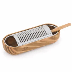 Clearance Waschbär Reibe für Hartkäse, aus Italien.