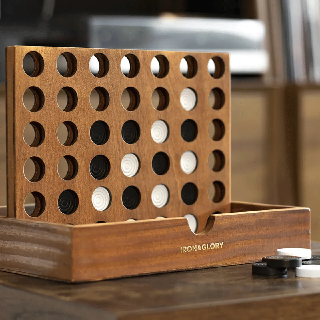 Discount Waschbär Vier gewinnt.