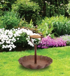 Clearance Waschbär Vogelfutterspender mit Holzgriff.